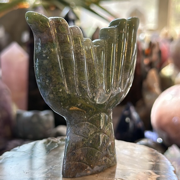 🔥SALE🔥 Moss Agate Mermaid Tail Carving! - Picture 3 of 7